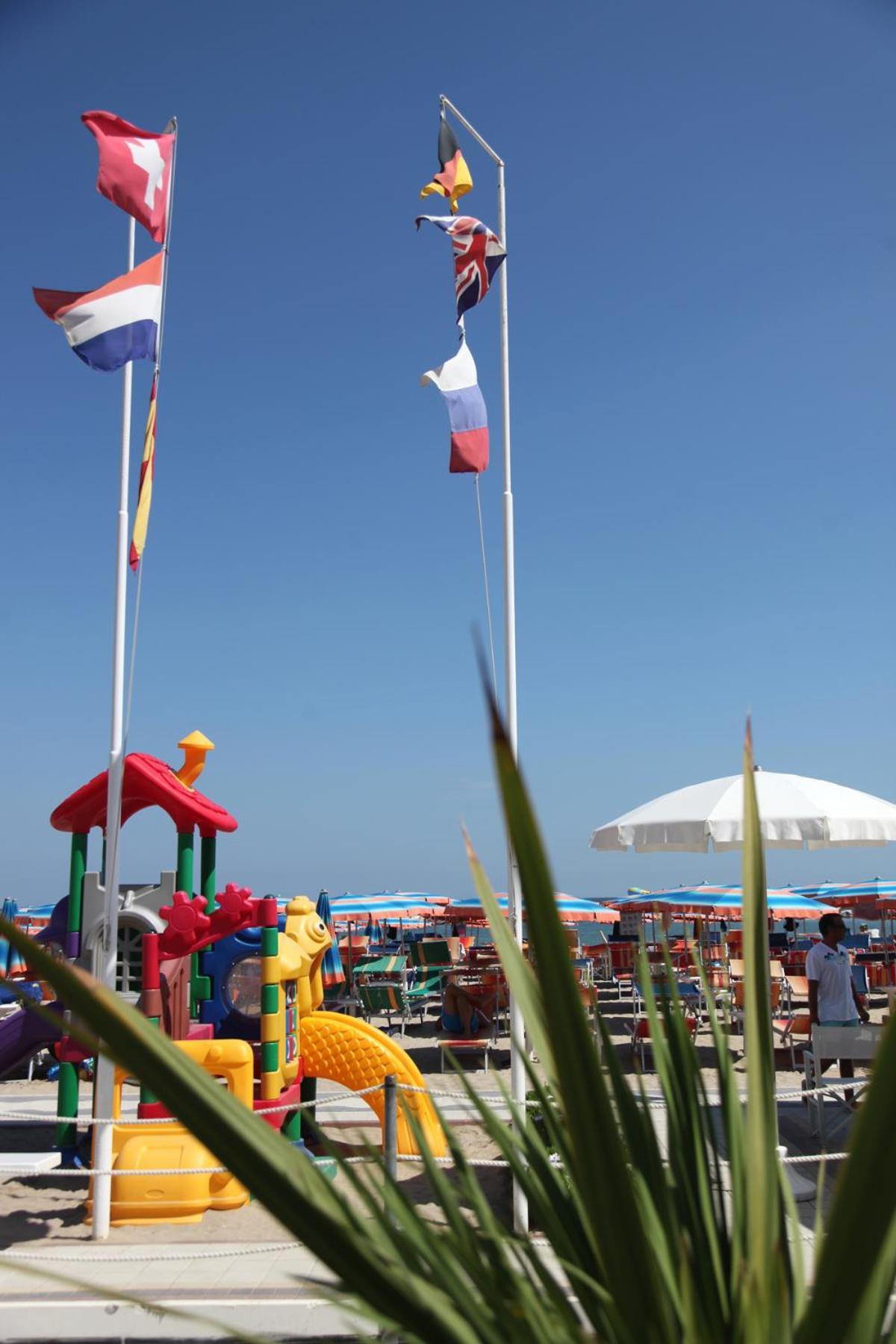 Villa Zavatta "B&B - Rooms & Apartments" Bellaria – Igea Marina Kültér fotó